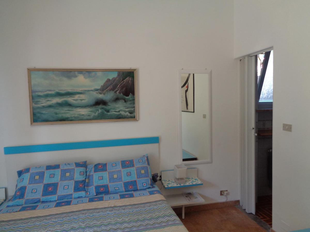 Le Gardenie Da Fil Bed & Breakfast Bordighera Bagian luar foto