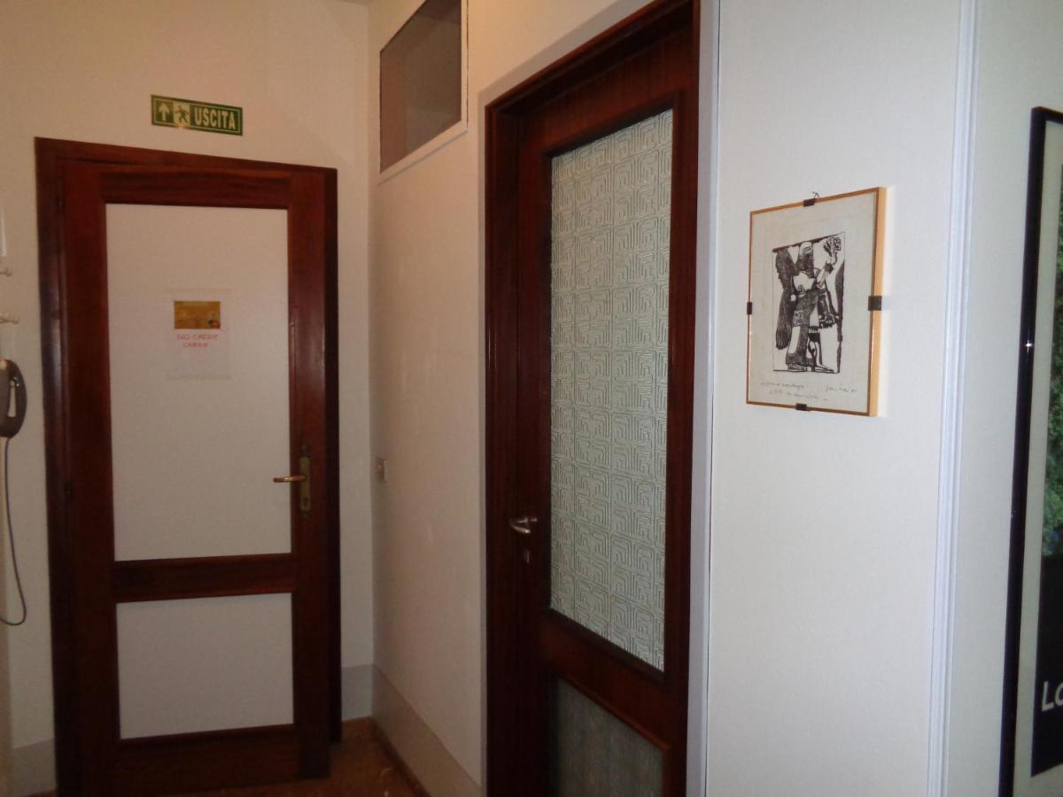 Le Gardenie Da Fil Bed & Breakfast Bordighera Bagian luar foto